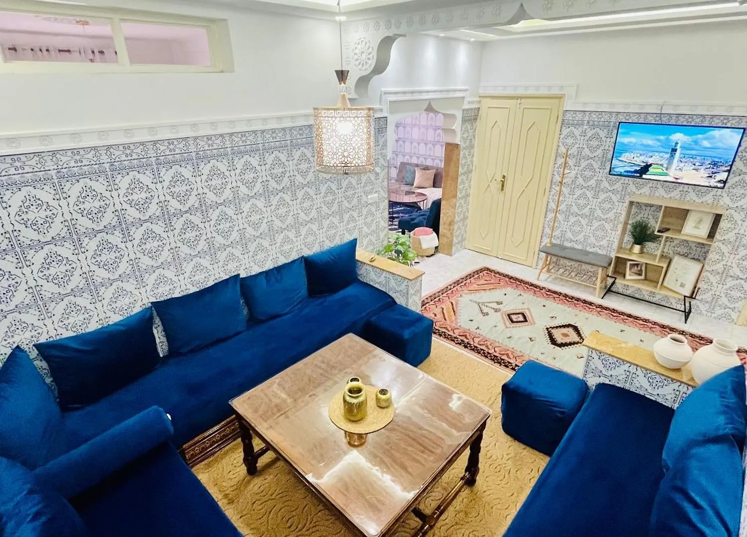 Apartment With Ac, Patio And Rooftop Appartement Climatise Avec Patio Et Toit Terrasse Marrakesh