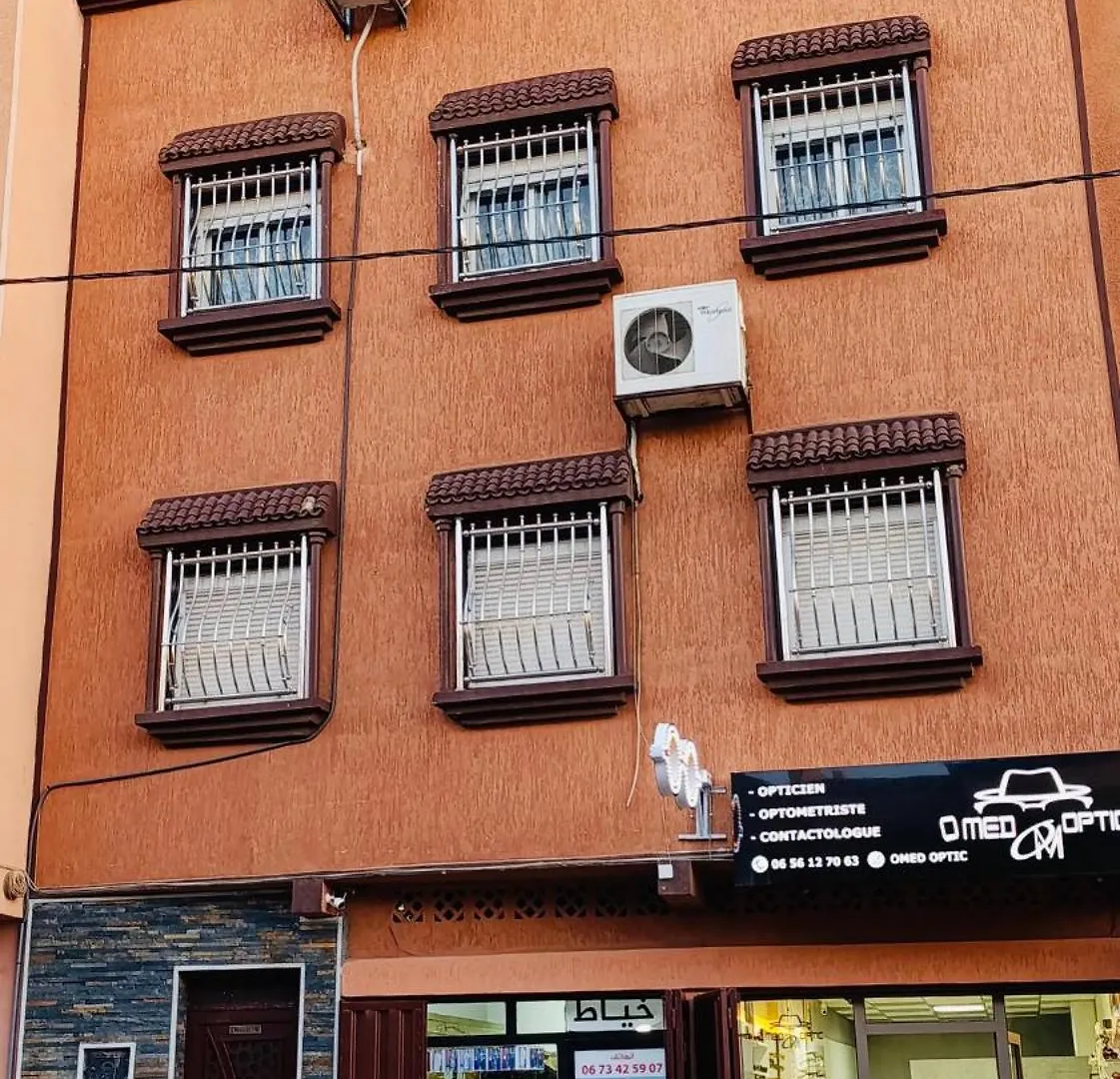 Apartment With Ac, Patio And Rooftop Appartement Climatise Avec Patio Et Toit Terrasse Marrakesh